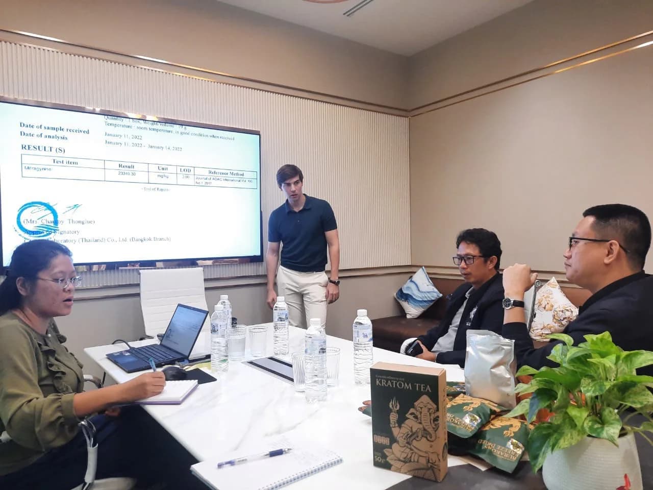 Eugene Prudchenko presenting product and laboratory documentation during an ONCB working session in Thailand.